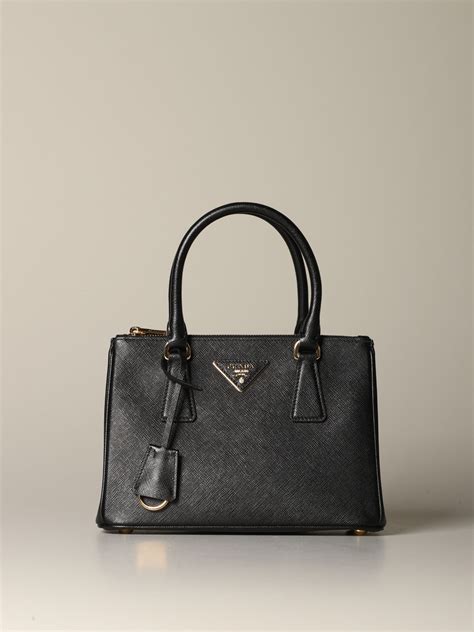 quanto costa una borsa prada|borsa prada outlet online.